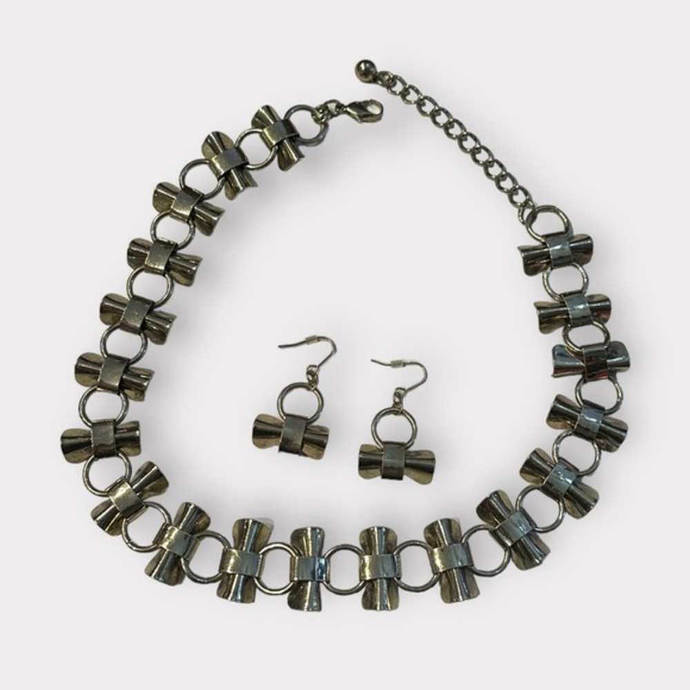 Vintage 1960s Light Gold, Choker & Earring Set